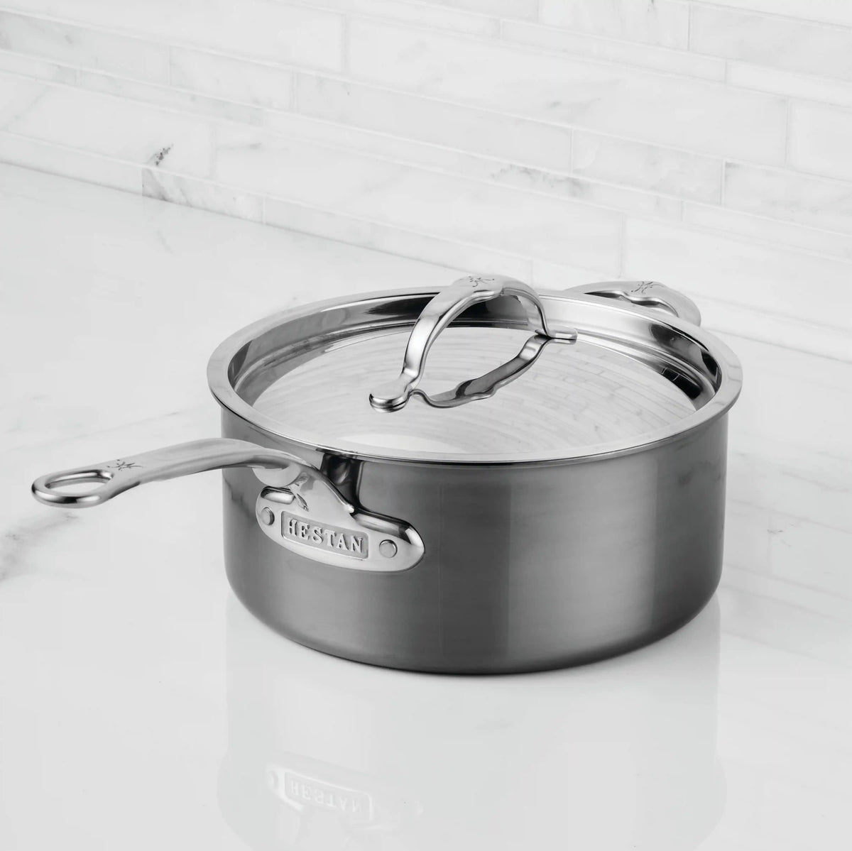 Hestan NanoBond Kastrull med lock 22cm / 3.8L