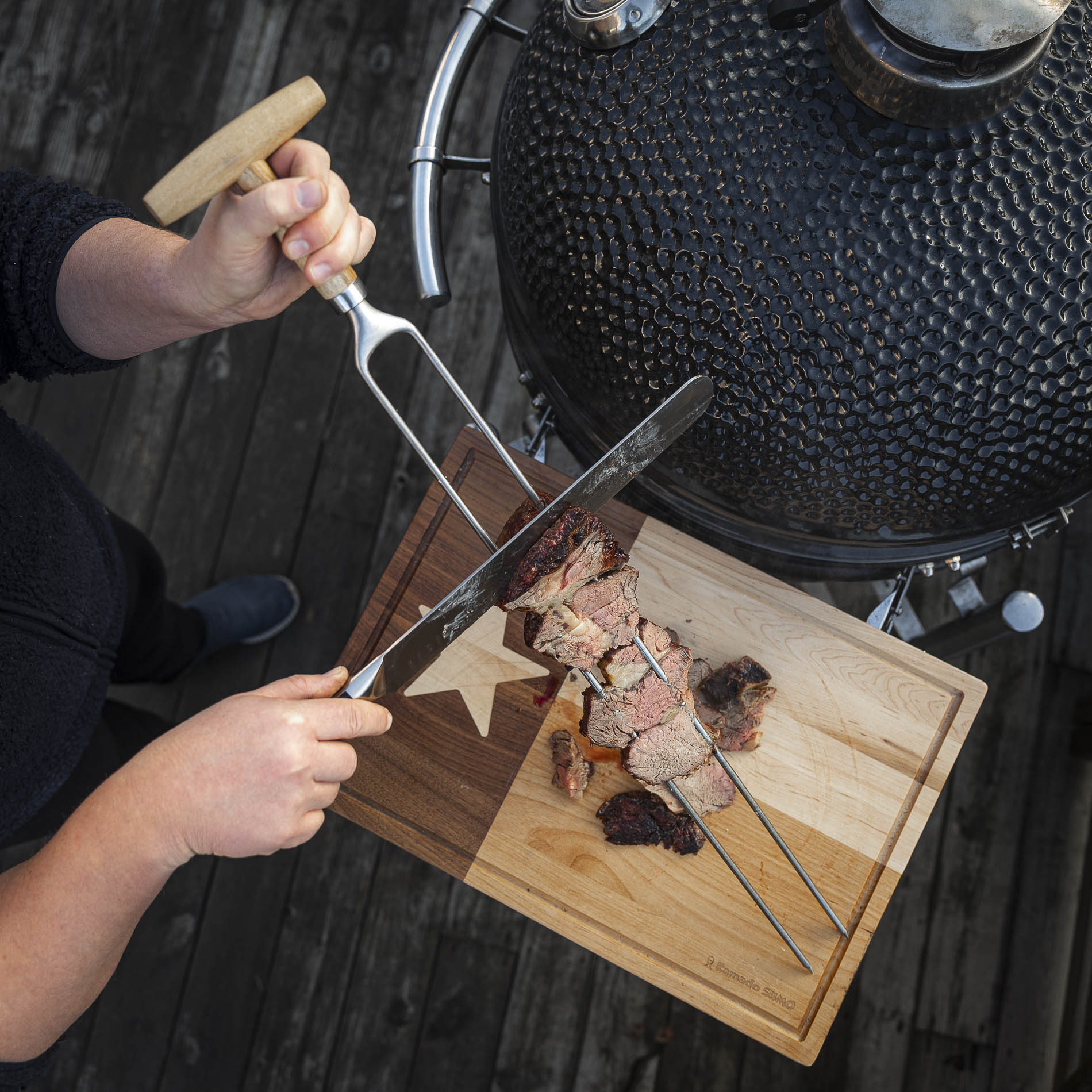 Kamado Sumo Long Grill Skewers