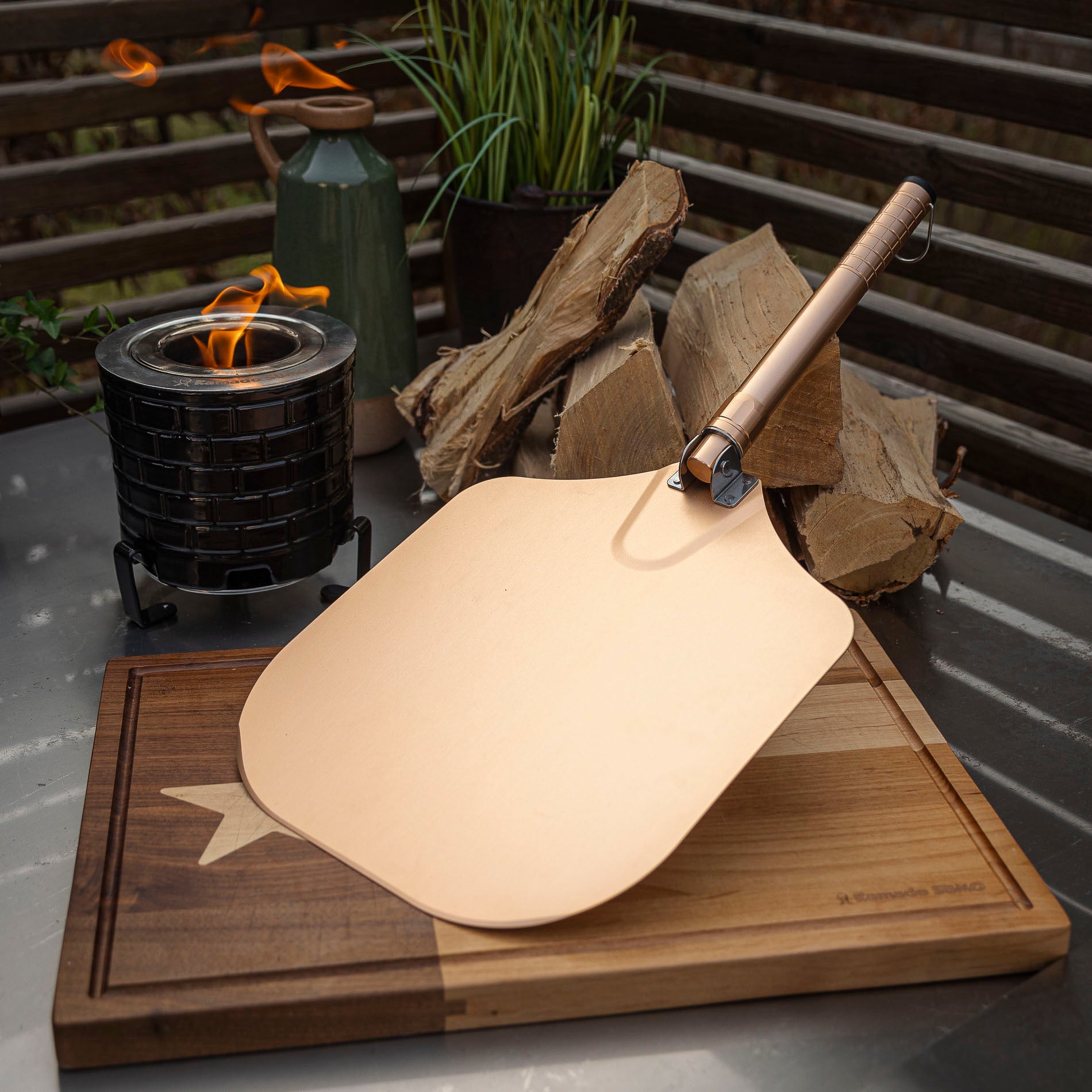 Kamado Sumo Pizza peel Gold