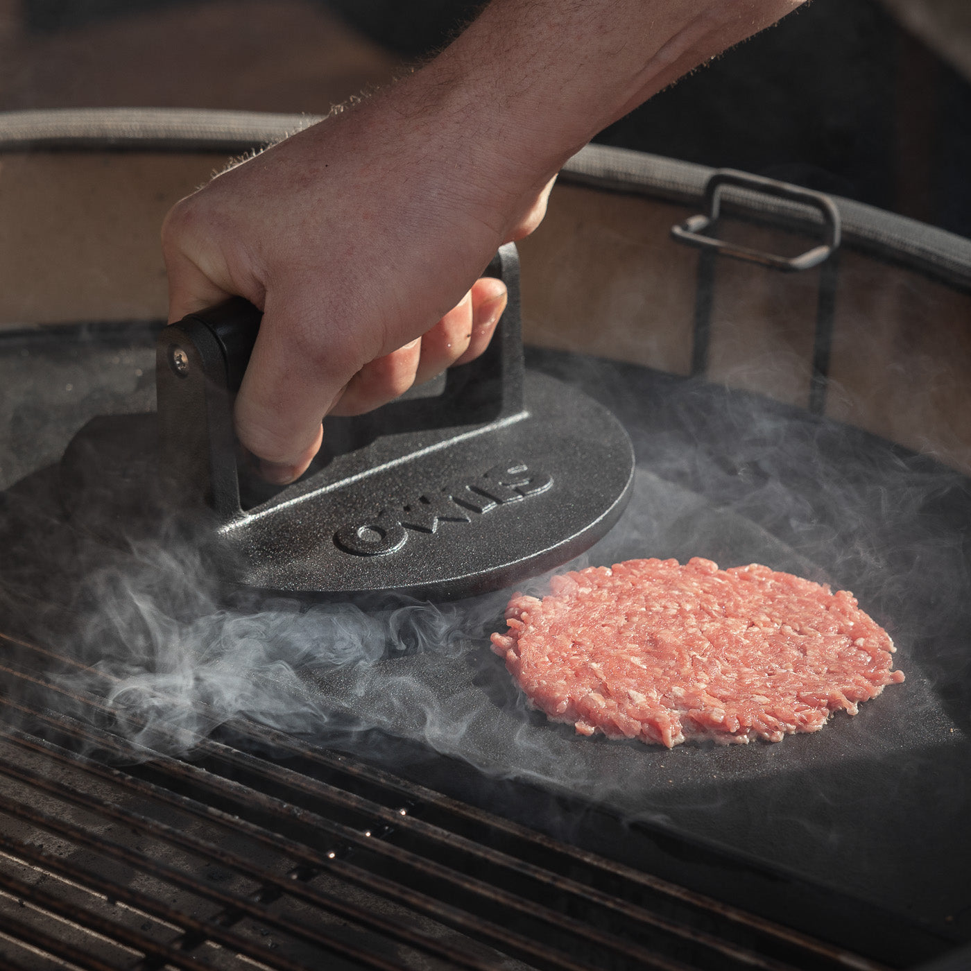 Kamado Sumo Cast Iron Burger Press