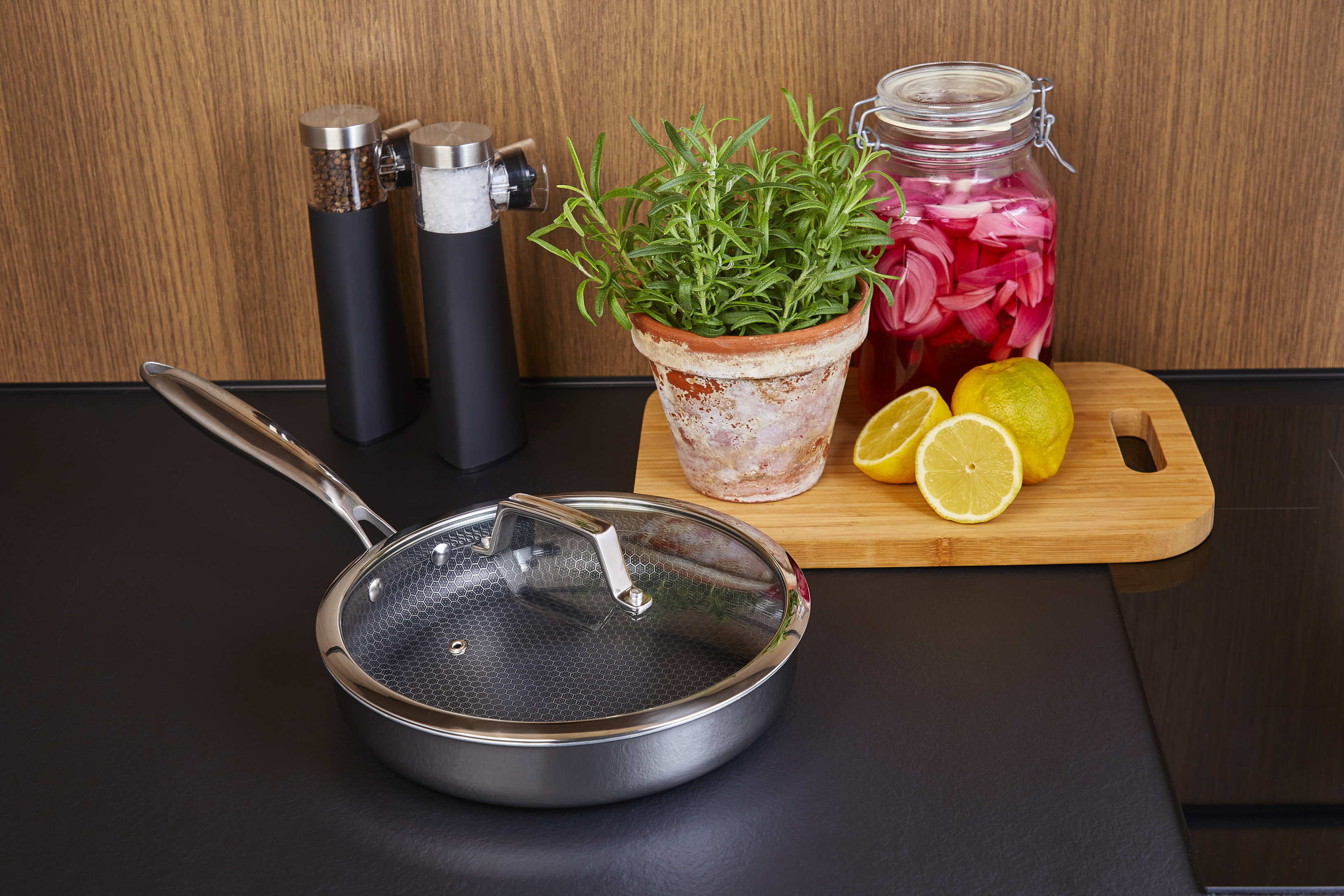Hâws Santo Sauté‑panna 24 cm med lock Hybridbeläggning