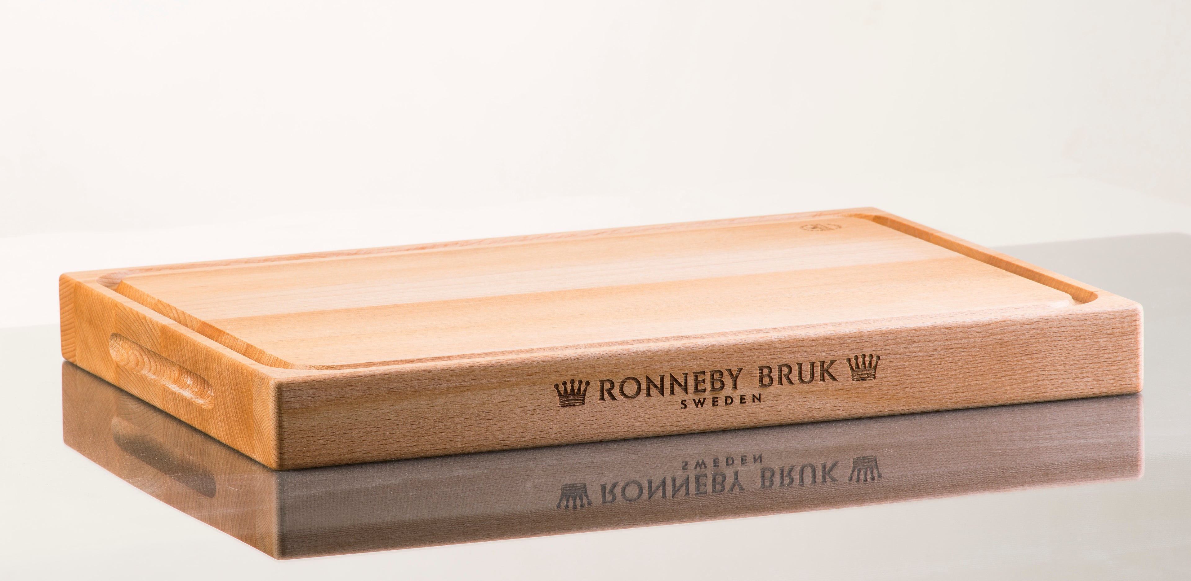 Ronneby Bruk Stor kockbräda med köttsaftränna Oljad Bok 38x52x4