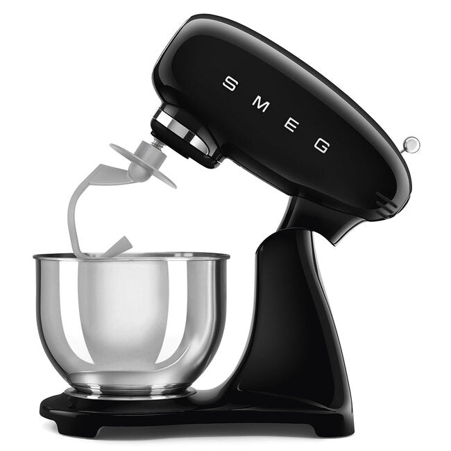 Smeg Köksmaskin SMF03 4,8 L 800W - Svart